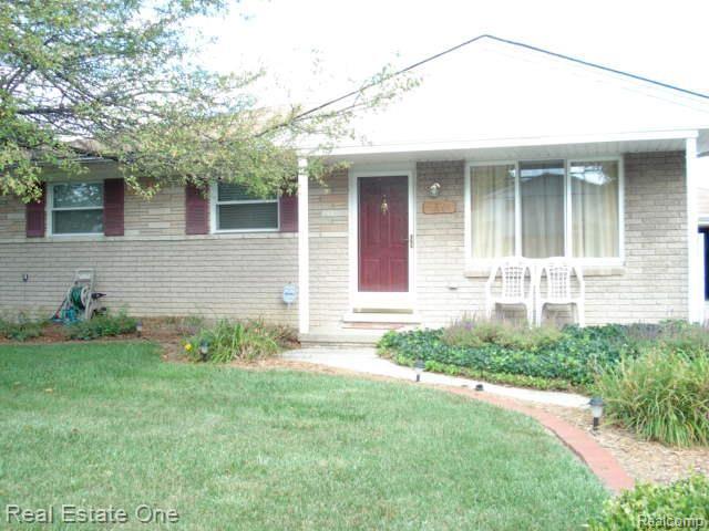 32560 Kelly Road Roseville, MI 48066 - Photo 1 of 12 DSC04766