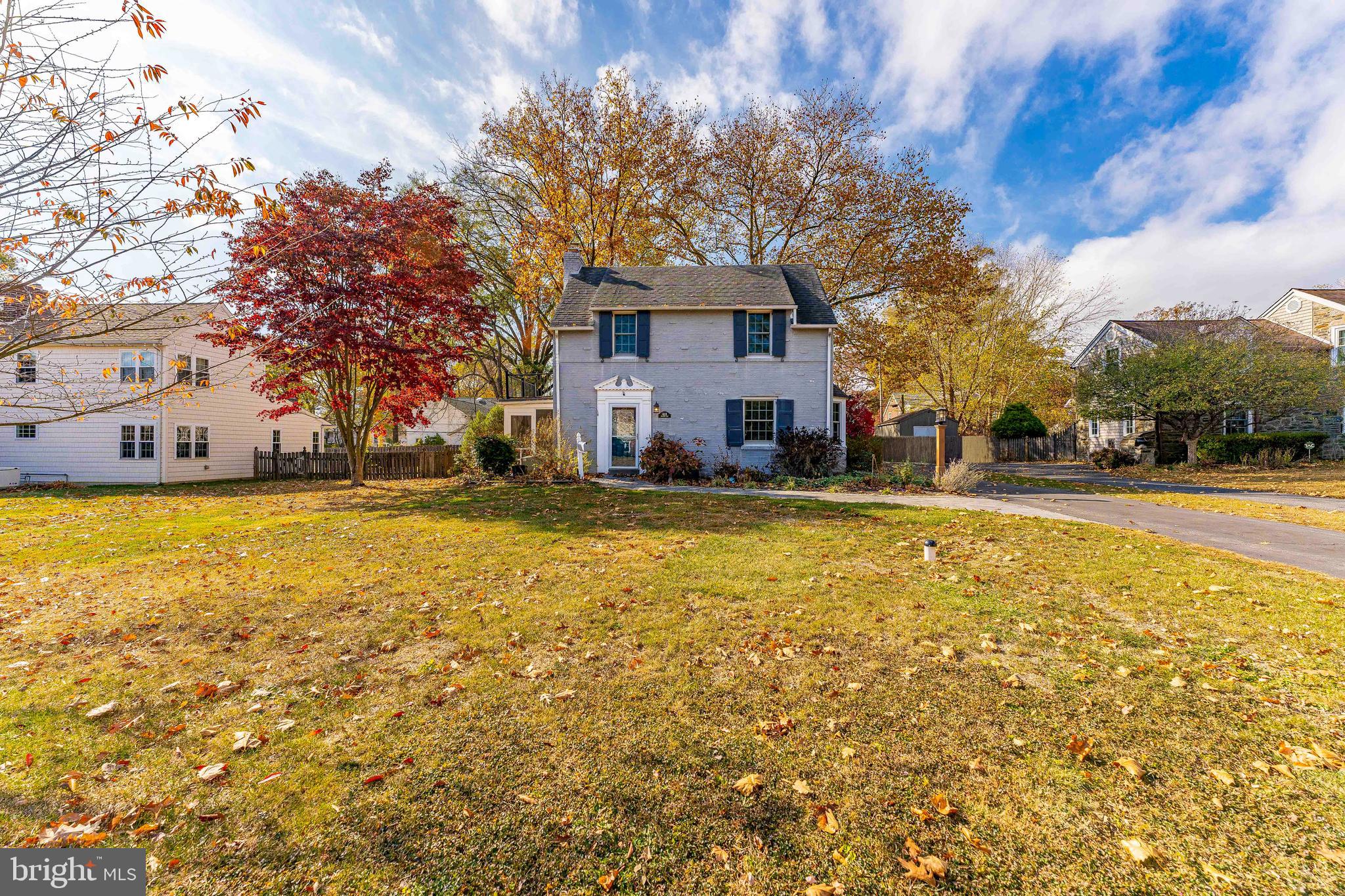 Welcome to 413 Golfview Road!