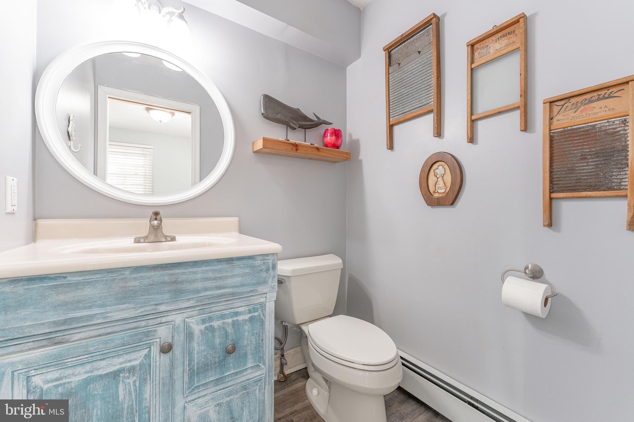 413 Golfview Road Wallingford, PA 19086 - Photo 29 of 49 Half Bath