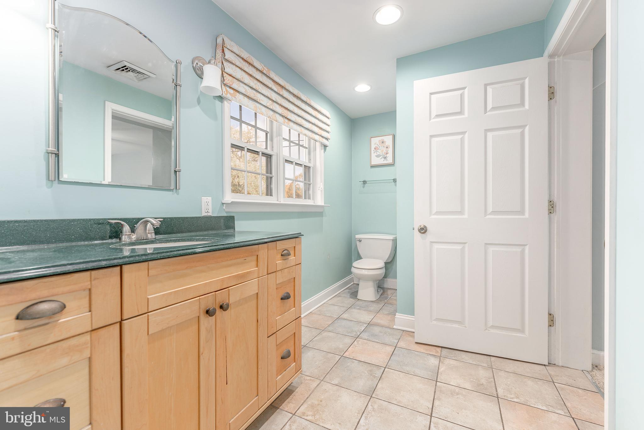 413 Golfview Road Wallingford, PA 19086 - Photo 34 of 49