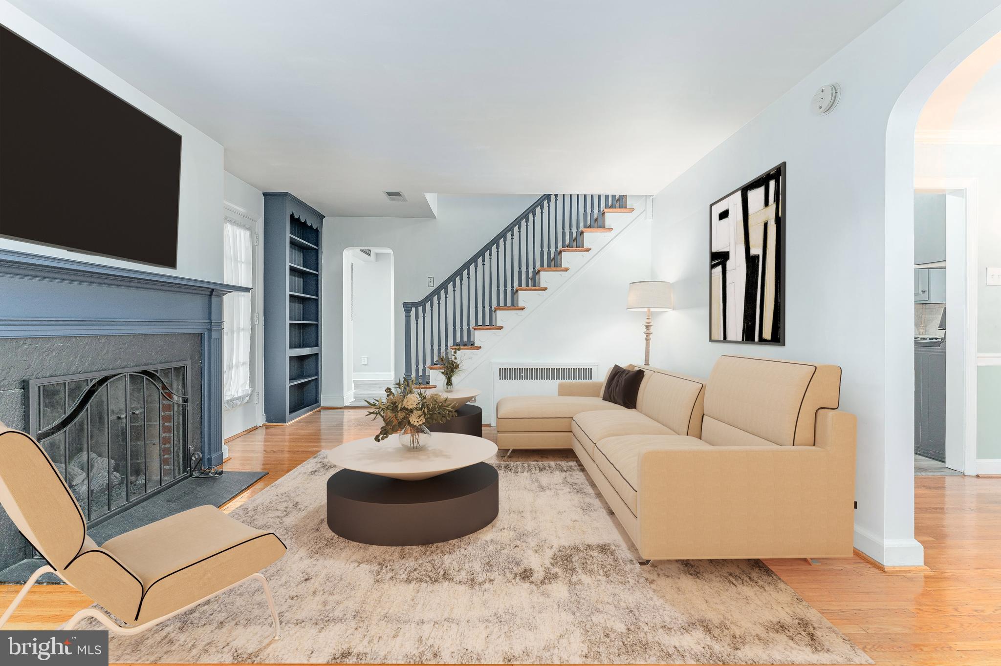 413 Golfview Road Wallingford, PA 19086 - Photo 6 of 49 Virtually Staged Living Room