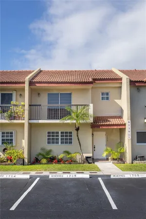 $465,000 | 6110 Southwest 129th Place, Unit 1705, Miami, FL 33183