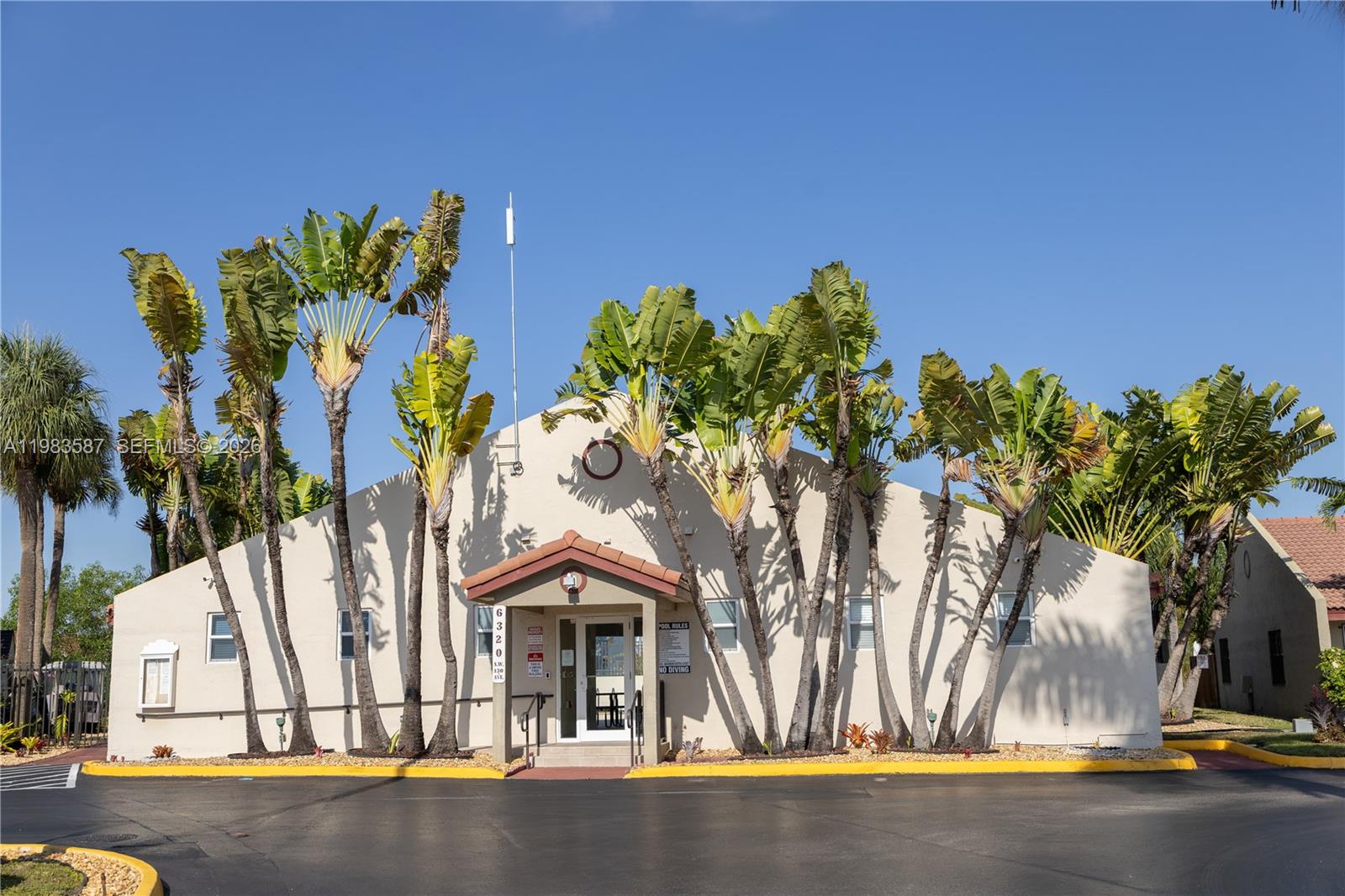 6110 Southwest 129th Place, Unit 1705 Miami, FL 33183 - Photo 36 of 39 Club House