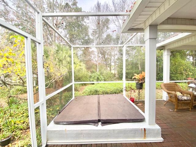 4401 Windrush Drive Niceville, FL 32578 - Photo 33 of 35 a view of a living room