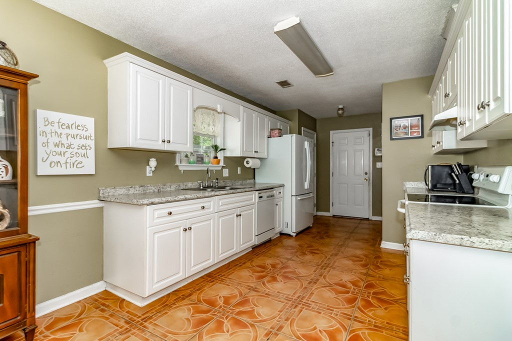 114 Old Thomson Road Grovetown, GA 30813 - Photo 3 of 22