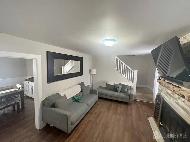 $319,900 | 25 Brook Lane, Hamilton, NJ 08619