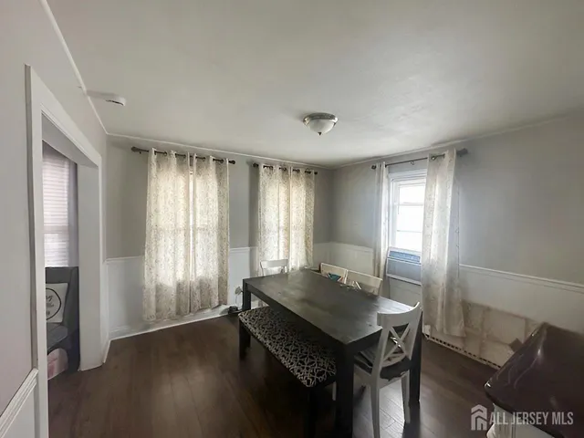 $319,900 | 25 Brook Lane, Hamilton, NJ 08619