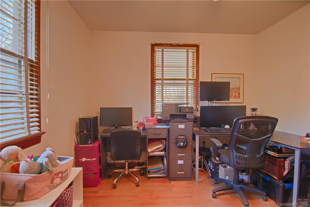 606 Hebron Road Hendersonville, NC 28739 - Photo 21 of 24 Gallery Image 21