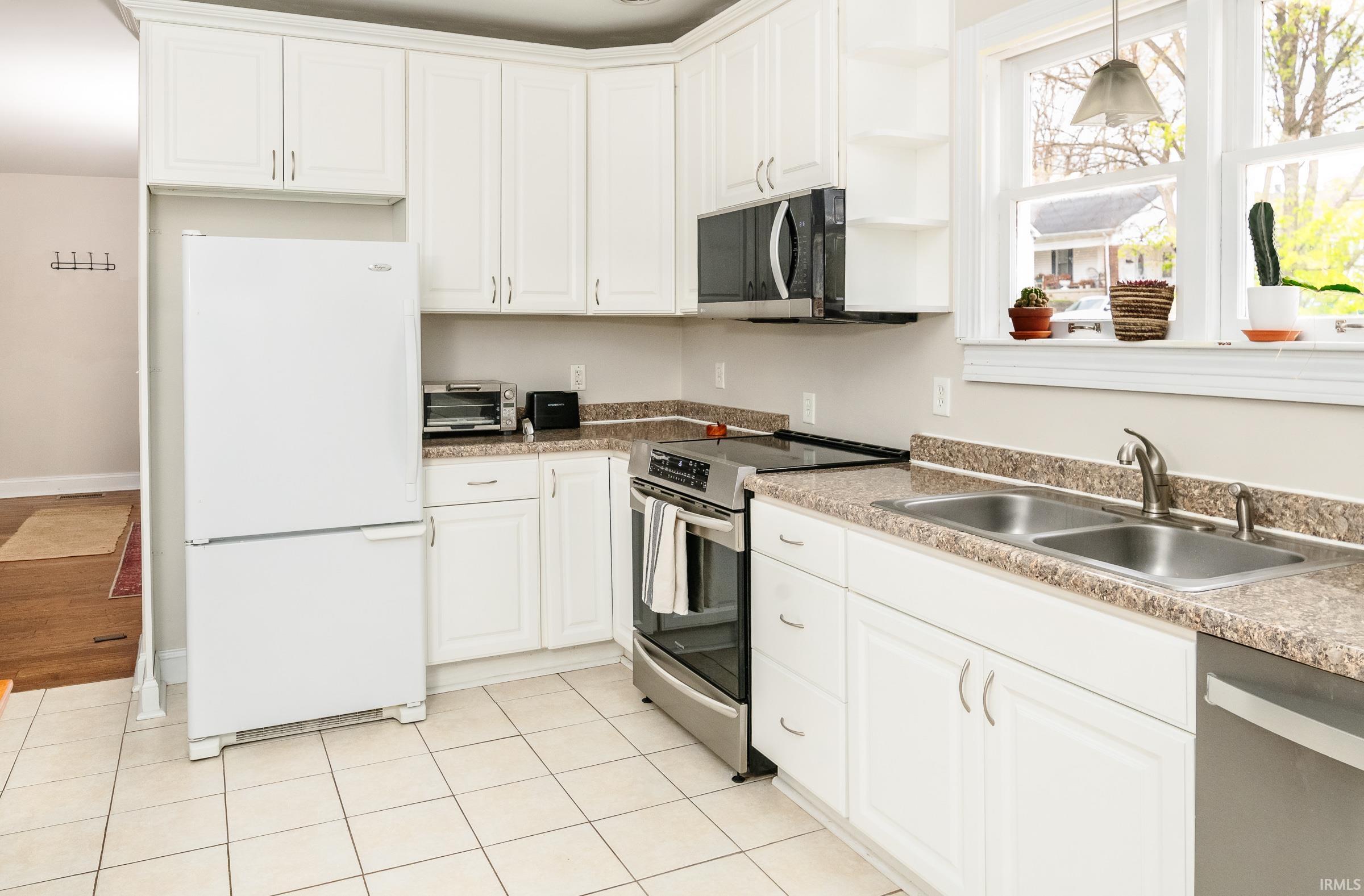 830 West 4th Street Bloomington, IN 47404 - Photo 13 of 34