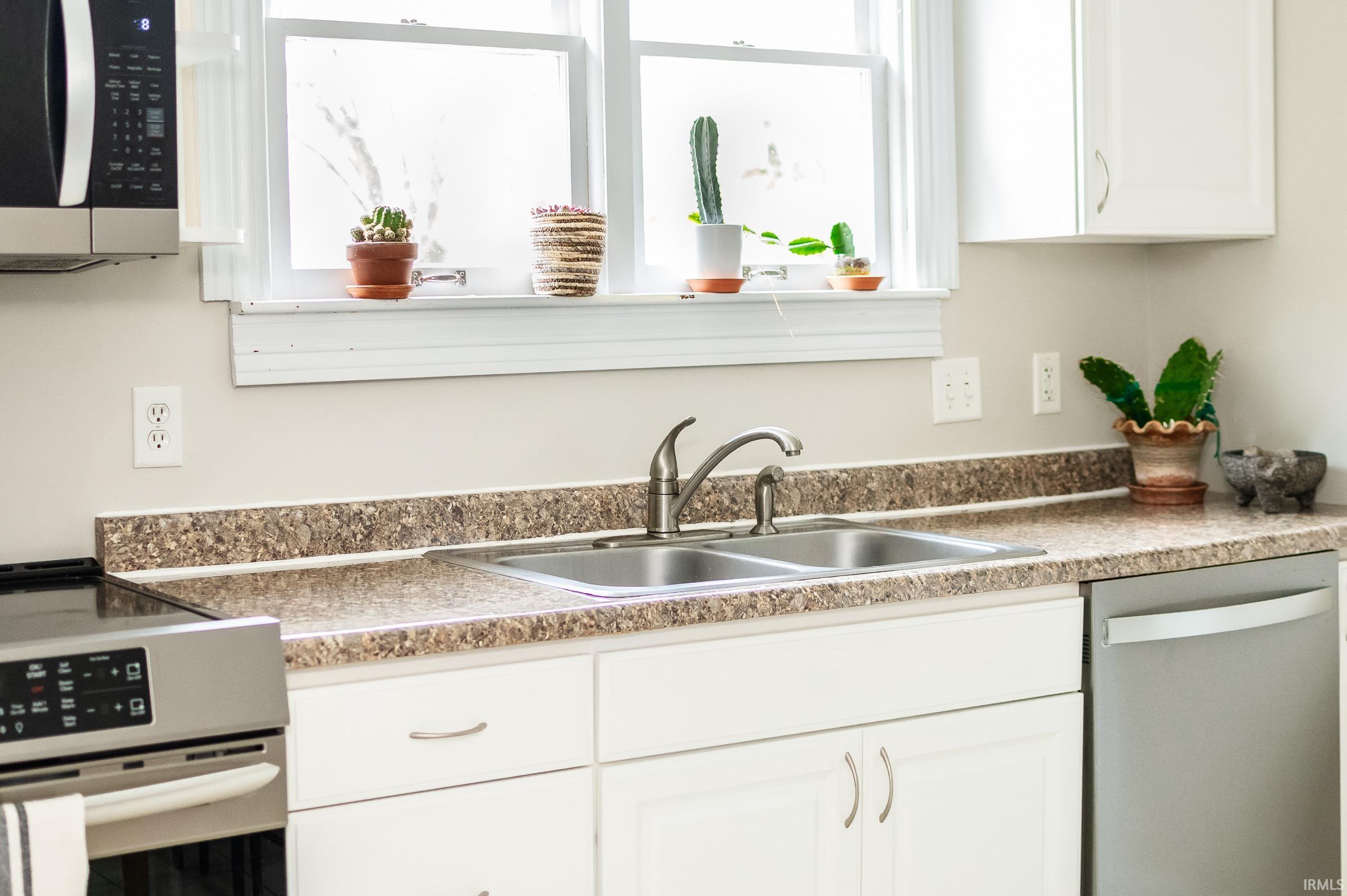 830 West 4th Street Bloomington, IN 47404 - Photo 14 of 34