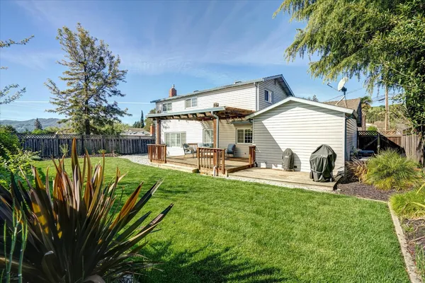 $1,450,000 | 7997 Vía Zapata, Dublin, CA 94568