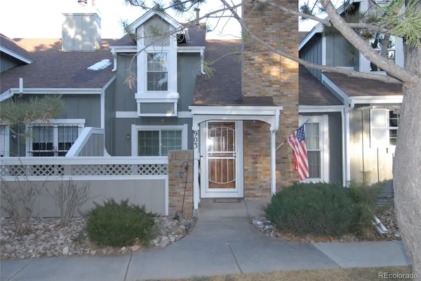 $399,950 | 903 South Fairplay Street, Aurora, CO 80012