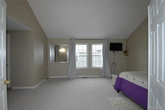 a view of livingroom with furniture