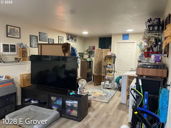 $419,900 | 1028 East Grover Avenue, Cottage Grove, OR 97424