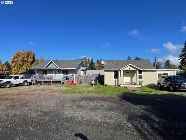 $419,900 | 1028 East Grover Avenue, Cottage Grove, OR 97424