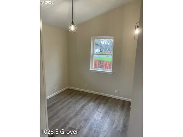$419,900 | 1028 East Grover Avenue, Cottage Grove, OR 97424