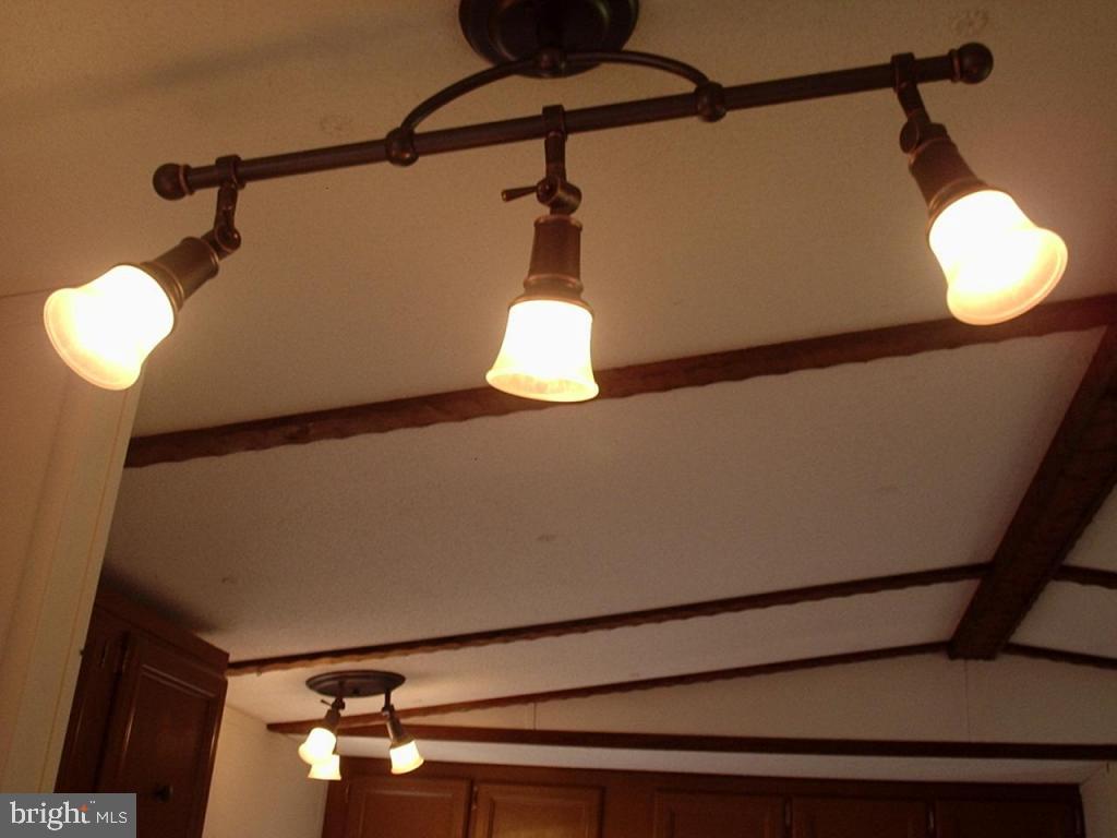 9 Earl Lane Lititz, PA 17543 - Photo 12 of 13 Gallery Image 12