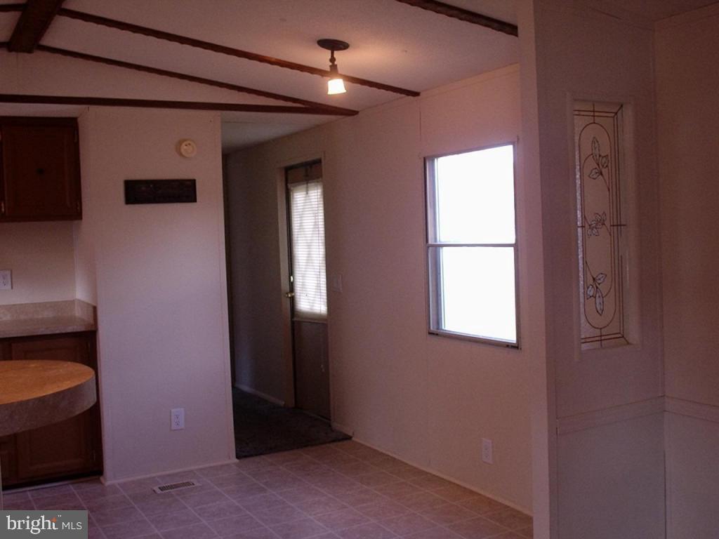 9 Earl Lane Lititz, PA 17543 - Photo 4 of 13 Gallery Image 4