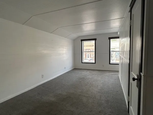 $1,200 | 206 North Water Street, Unit 2, Wilmington, IL 60481