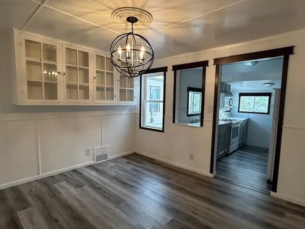 $1,200 | 206 North Water Street, Unit 2, Wilmington, IL 60481