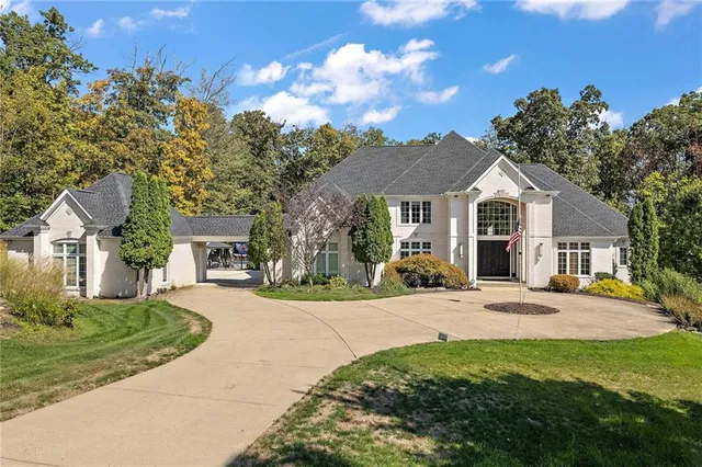 $1,725,000 | 116 Mirage Drive, Cranberry Township, PA 16066
