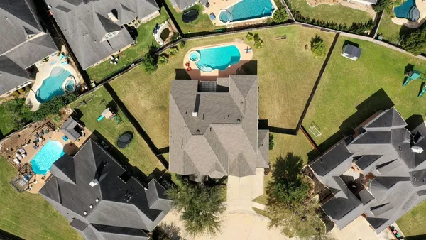 $875,000 | 2402 Chelsey Park Court, Katy, TX 77494