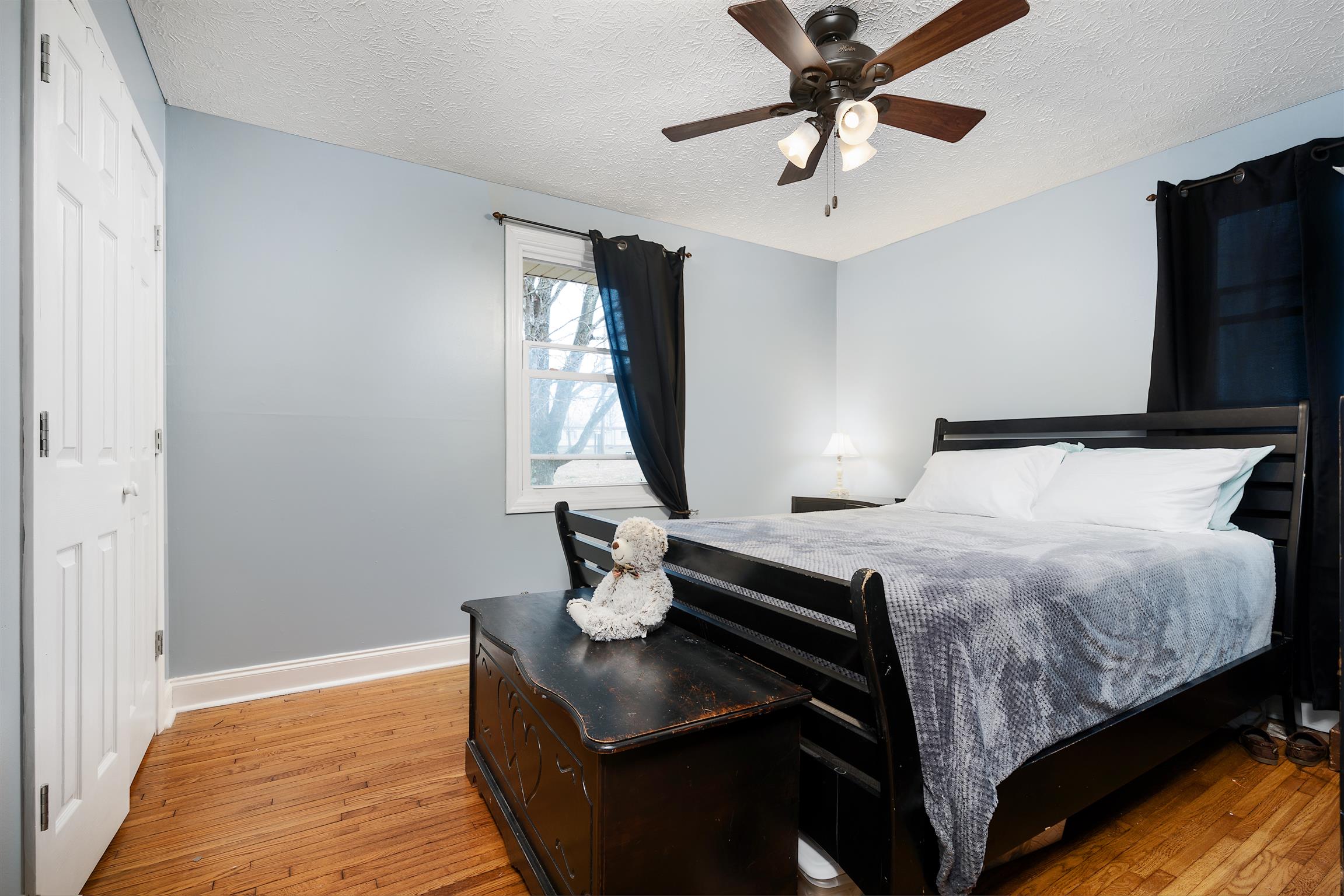 1578 Hickory Point Road Clarksville, TN 37043 - Photo 10 of 17 a bedroom with bed and window
