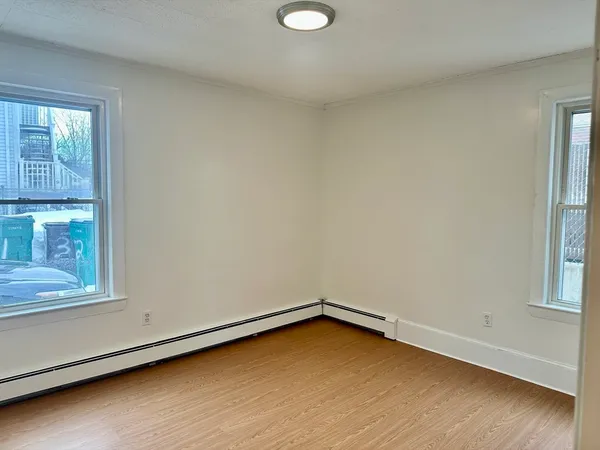 $2,950 | 187 White Street, Unit 1, Lowell, MA 01854