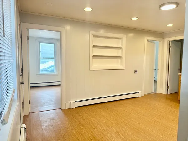 $2,950 | 187 White Street, Unit 1, Lowell, MA 01854