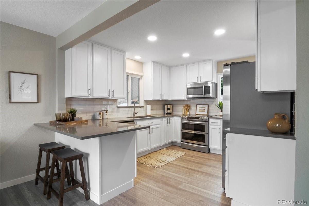 7161 Avrum Drive Denver, CO 80221 - Photo 12 of 40