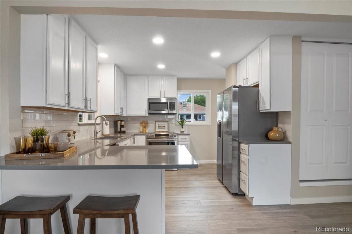 7161 Avrum Drive Denver, CO 80221 - Photo 13 of 40