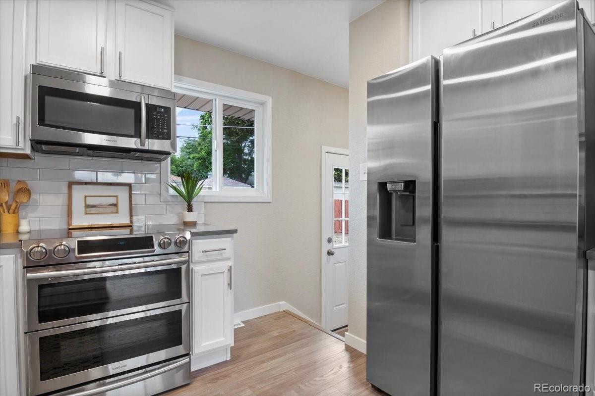 7161 Avrum Drive Denver, CO 80221 - Photo 15 of 40