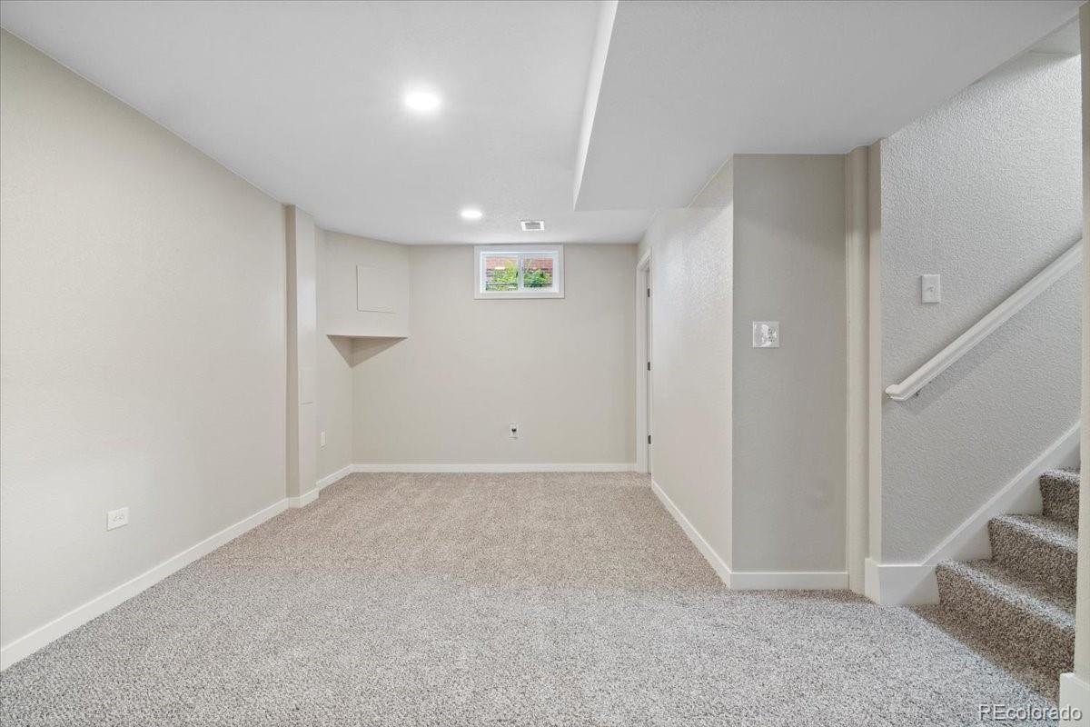 7161 Avrum Drive Denver, CO 80221 - Photo 27 of 40