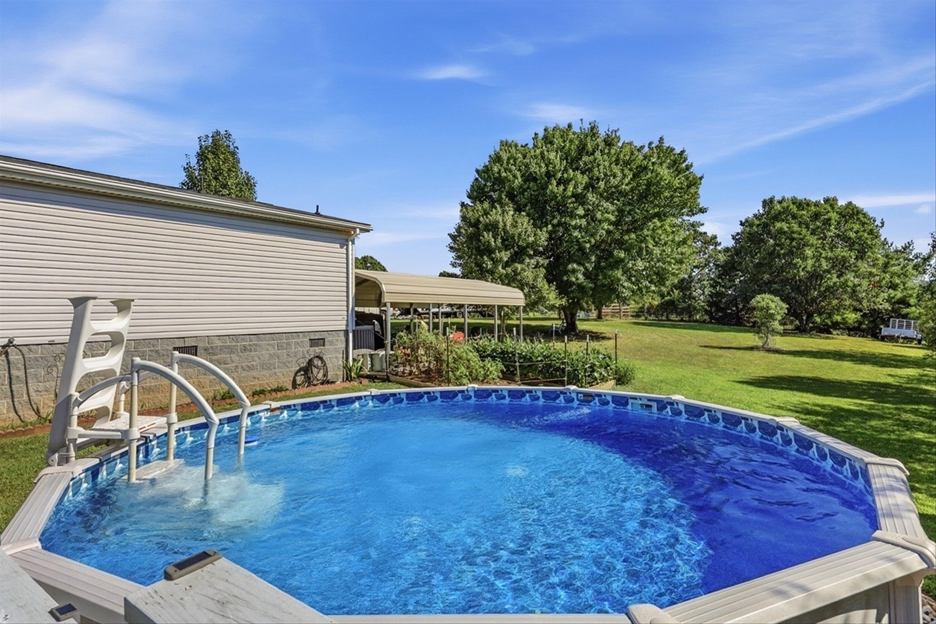 28 Chestnut Tree Road Martinsville, VA 24112 - Photo 45 of 52 Pool Area