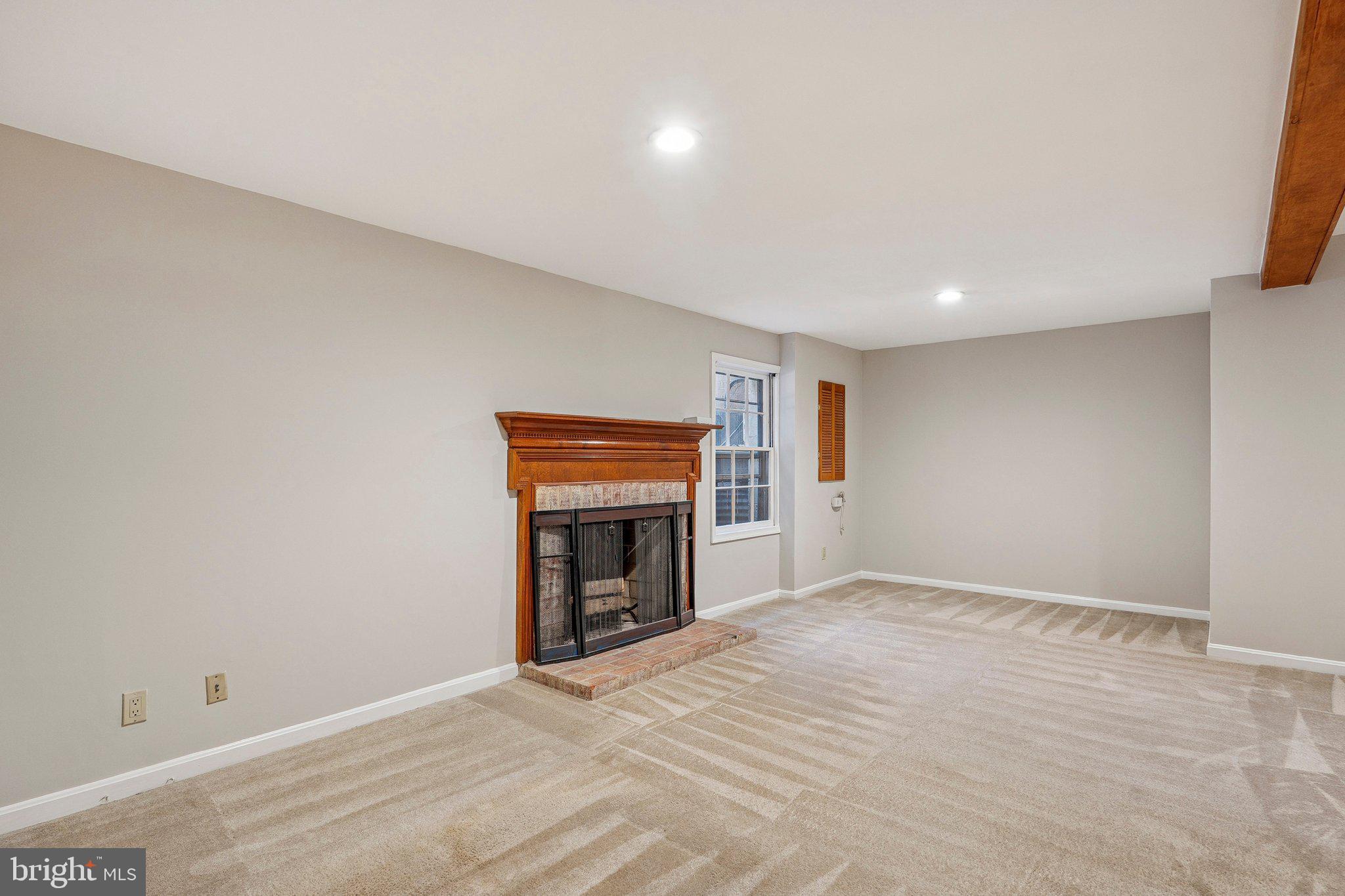 2917 Village Spring Lane Vienna, VA 22181 - Photo 31 of 37