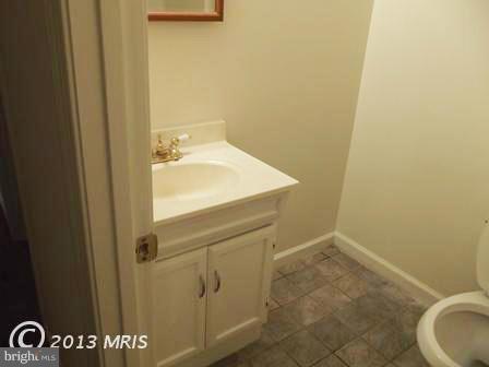 305 Pine Road Fort Washington, MD 20744 - Photo 4 of 17 Bath