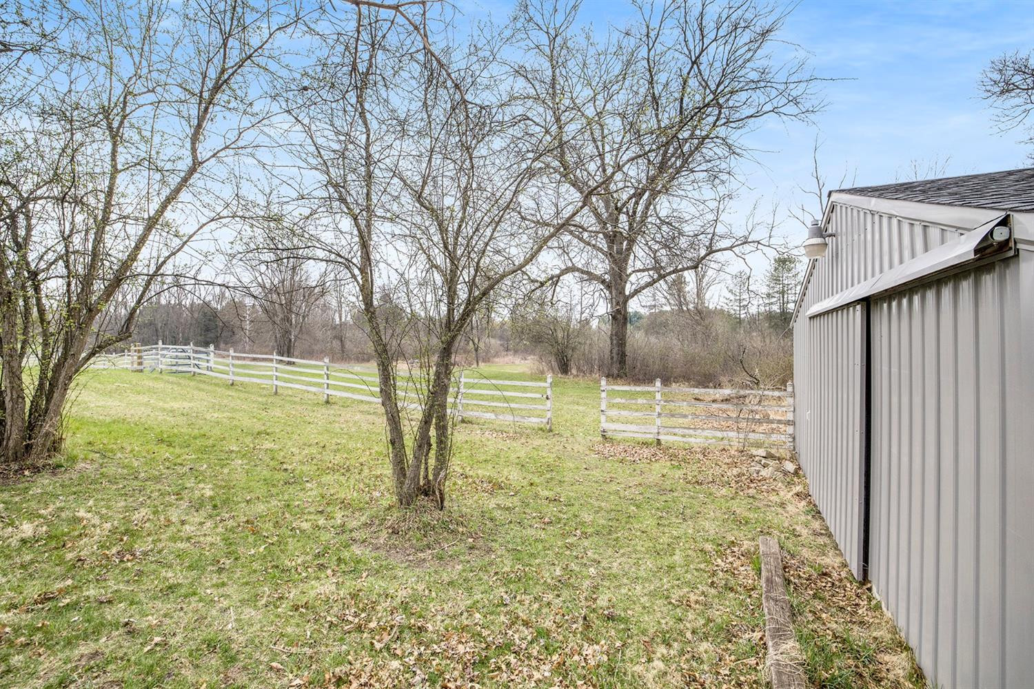 19760 Ivey Road Chelsea, MI 48118 - Photo 38 of 51 Photo 38