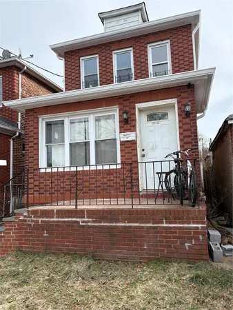 $849,000 | 237-12 92nd Road | Queens Village