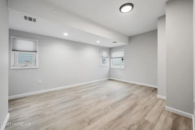 $379,000 | 142 East Lakewood Avenue, Ocean Gate, NJ 08740