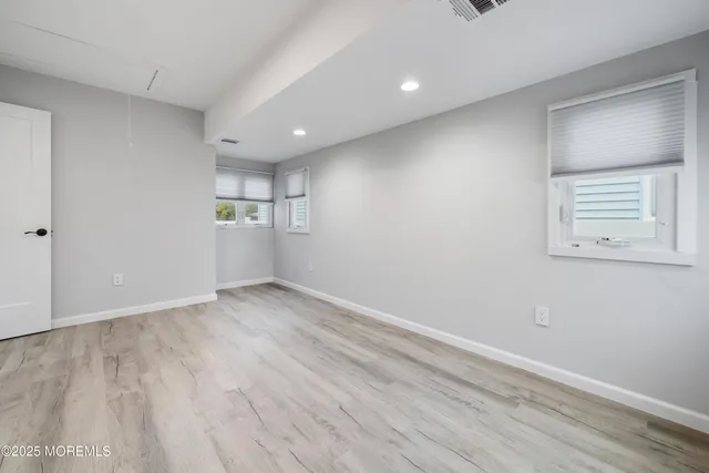 $379,000 | 142 East Lakewood Avenue, Ocean Gate, NJ 08740