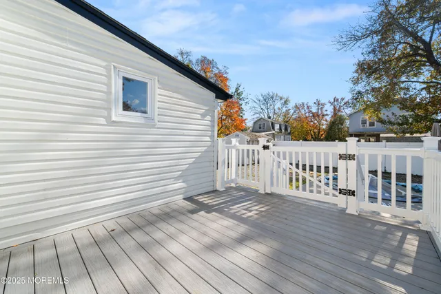 $379,000 | 142 East Lakewood Avenue, Ocean Gate, NJ 08740