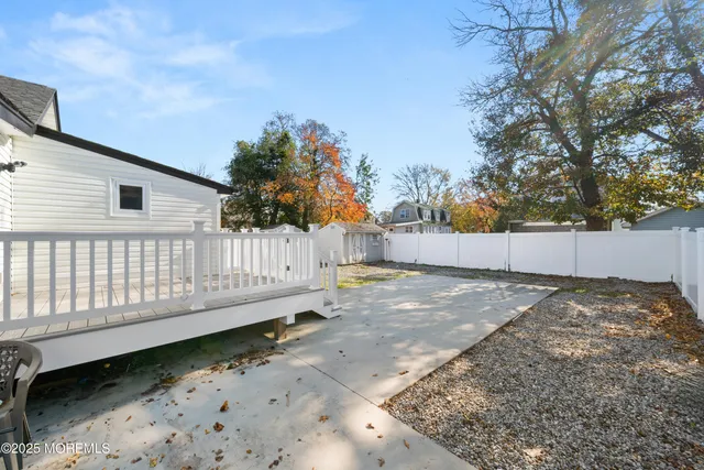 $379,000 | 142 East Lakewood Avenue, Ocean Gate, NJ 08740