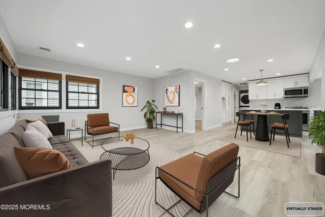 $379,000 | 142 East Lakewood Avenue, Ocean Gate, NJ 08740