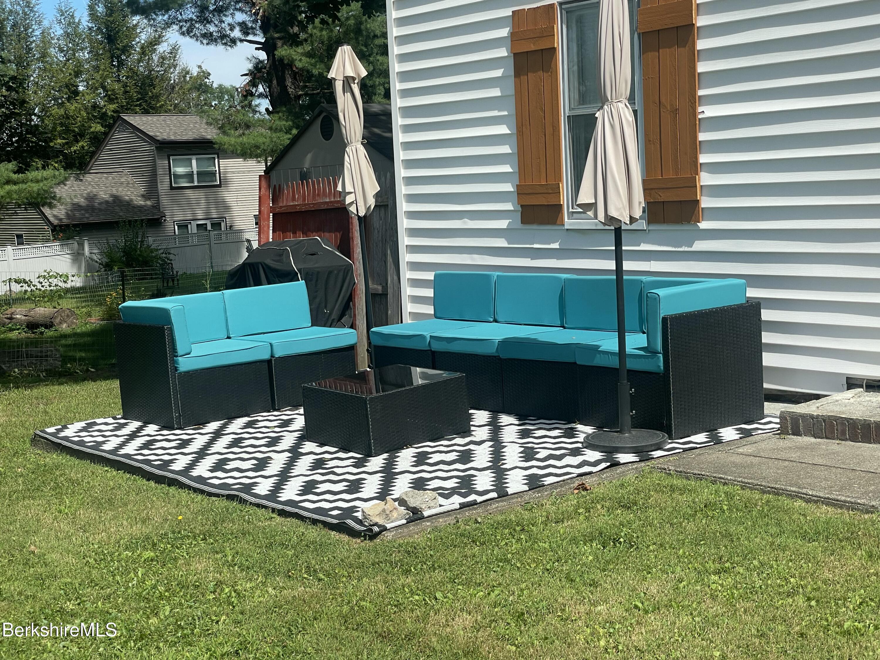 51 Foote Avenue Pittsfield, MA 01201 - Photo 6 of 16