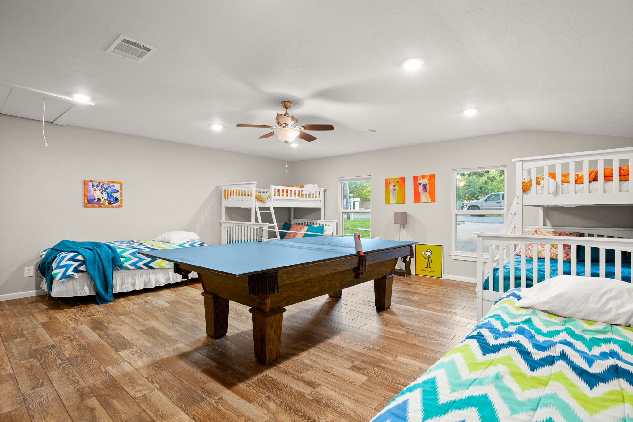 508 Riverside Drive Kingsland, TX 78639 - Photo 29 of 39 a living room with furniture and a table