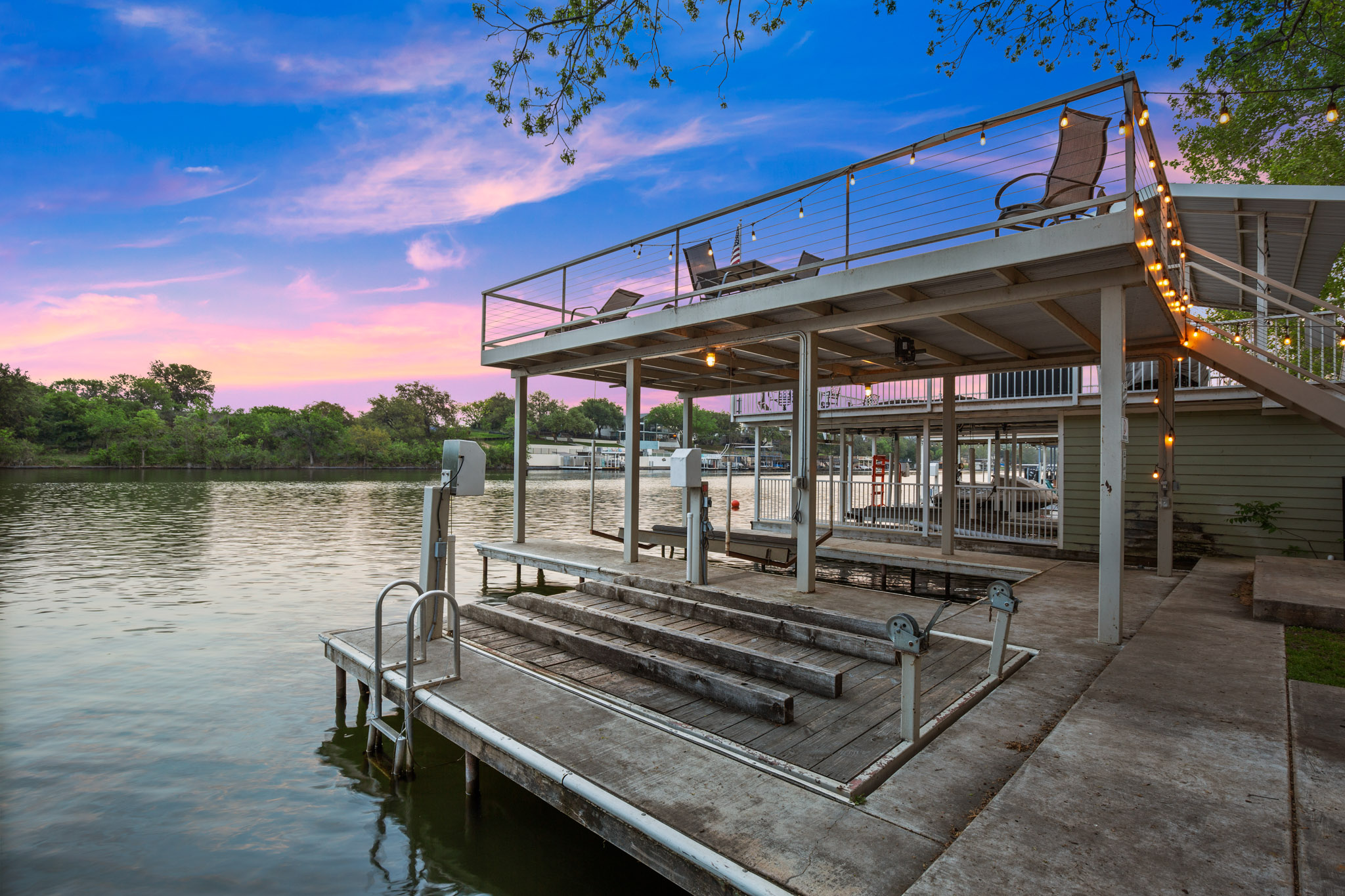 508 Riverside Drive Kingsland, TX 78639 - Photo 39 of 39 a view of a chairs and table in the terrace