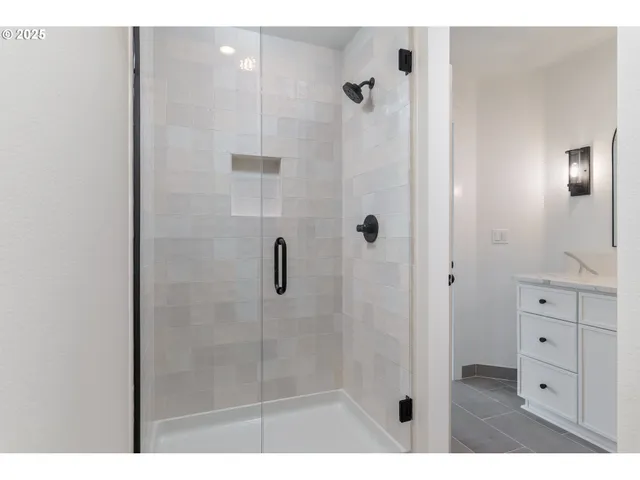 $649,900 | 2263 Southwest Phyllis Place, Gresham, OR 97080