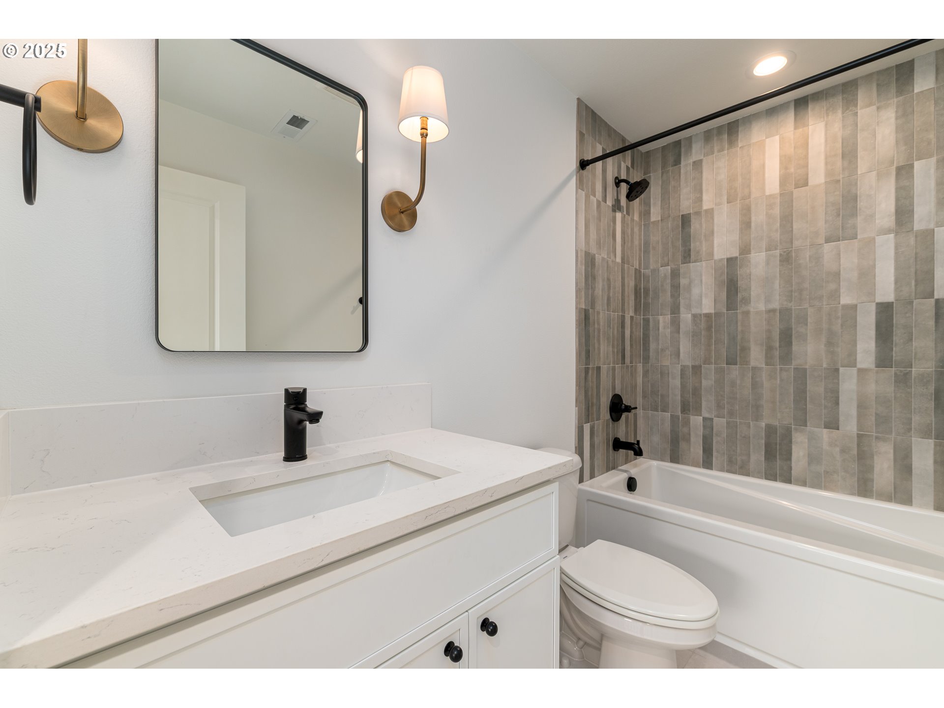 2263 Southwest Phyllis Place Gresham, OR 97080 - Photo 27 of 34 a bathroom with a sink toilet a shower and a mirror