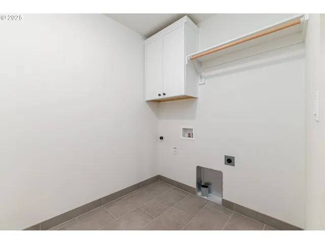 $649,900 | 2263 Southwest Phyllis Place, Gresham, OR 97080