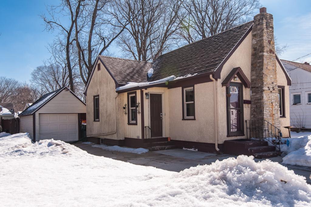 414 15th Avenue Northeast Rochester, MN 55906 - Photo 2 of 21